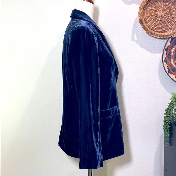 NWT’s Gorgeous Coldwater Creek Midnight Blue Velvet Blazer Size 8
